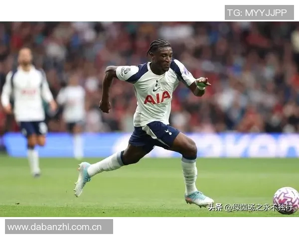 莫耶斯盛赞昔日弟子库杜斯称其为热刺今夏最佳引援表现卓越 莫耶斯盛赞昔日弟子库杜斯称其为热刺今夏最佳引援表现卓越