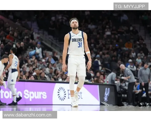 夏普分析独行侠队内传球能力称克莱应选择湖人而非留队