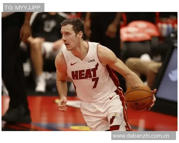 吉莱斯皮半场表现出色三分球命中率高达57贡献12分1助攻1封盖