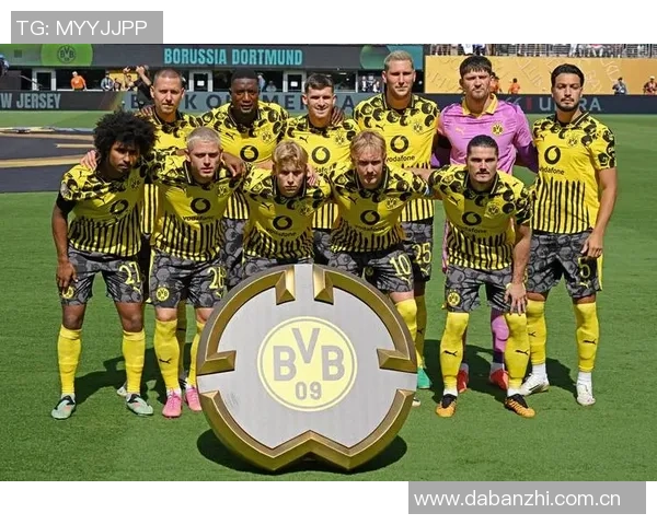 多特蒙德关注皇马青训后卫巴尔德佩尼亚斯将面临药厂和枪手竞争